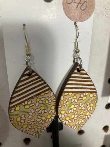 340 Daisy and Stripe Dangle Earring