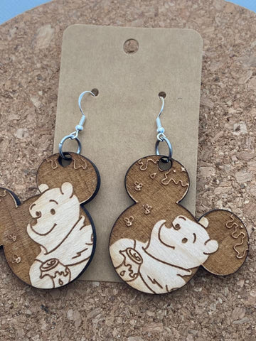 D112 Etched Winnie the Pooh in Mouse Ears