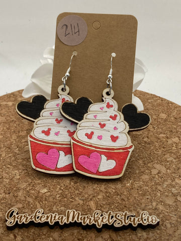 214 Valentine Mouse Cupcake Dangle Earrings