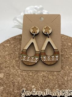 255 Gingerbread Hoop Dangle Earrings