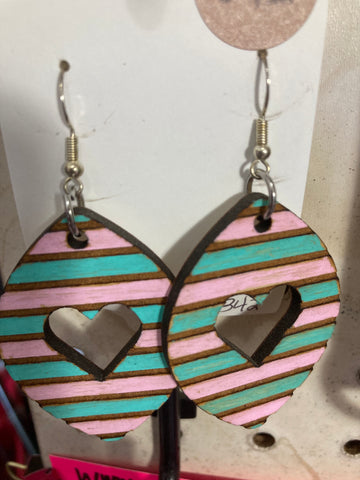 342 Dainty Heart Cutout and Stripe Dangle Earring