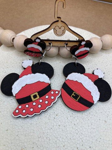 D272 - Santa Belt MM Dangles